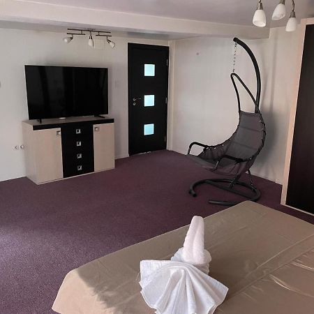 Casa Vladimirescu Hotel Дробета-Турну Северин Екстериор снимка