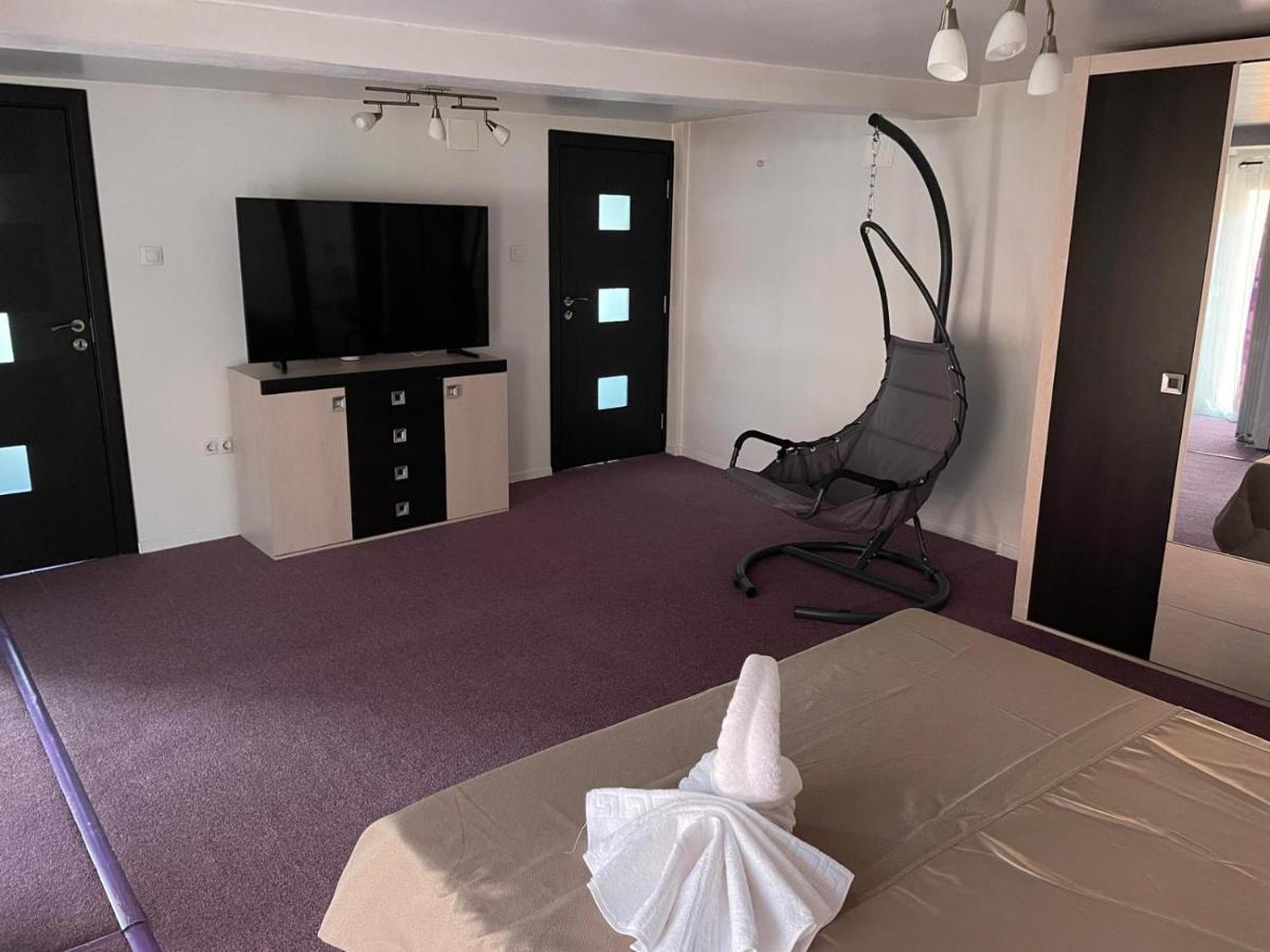 Casa Vladimirescu Hotel Дробета-Турну Северин Екстериор снимка