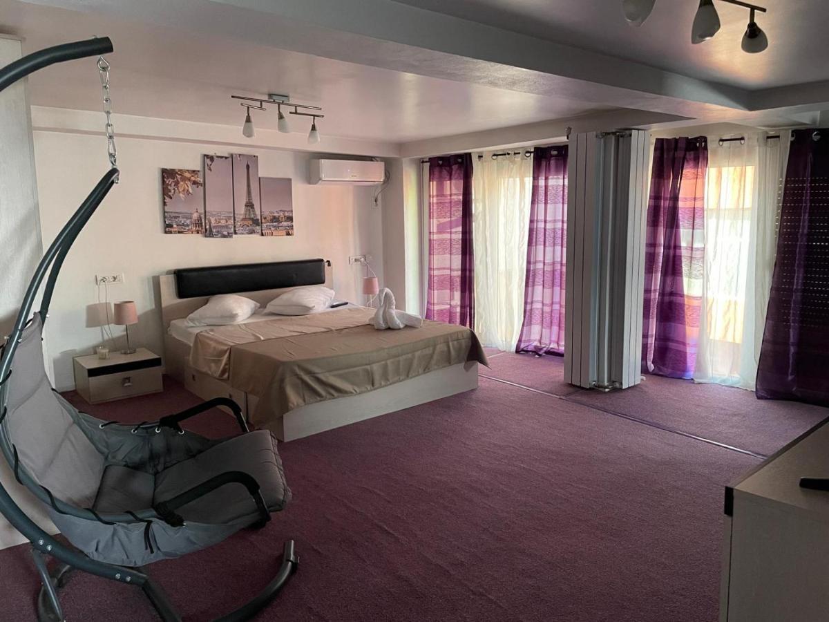 Casa Vladimirescu Hotel Дробета-Турну Северин Екстериор снимка