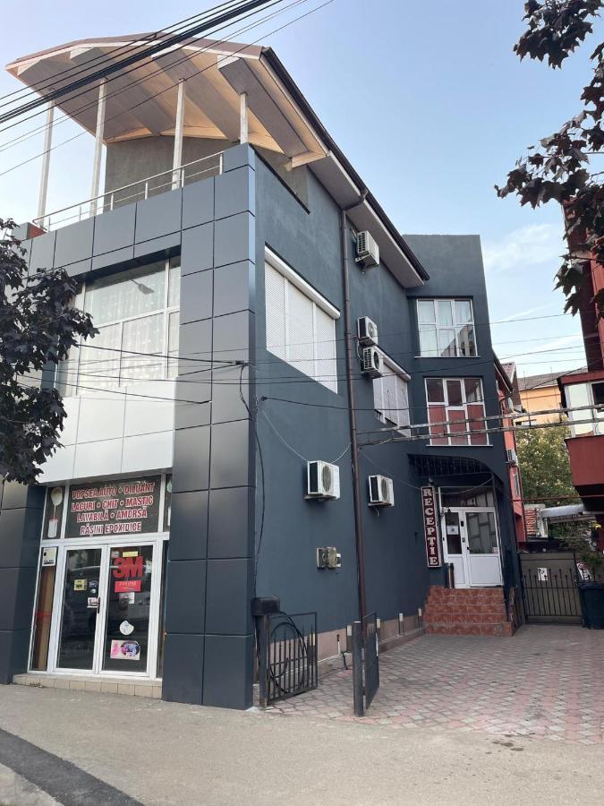 Casa Vladimirescu Hotel Дробета-Турну Северин Екстериор снимка
